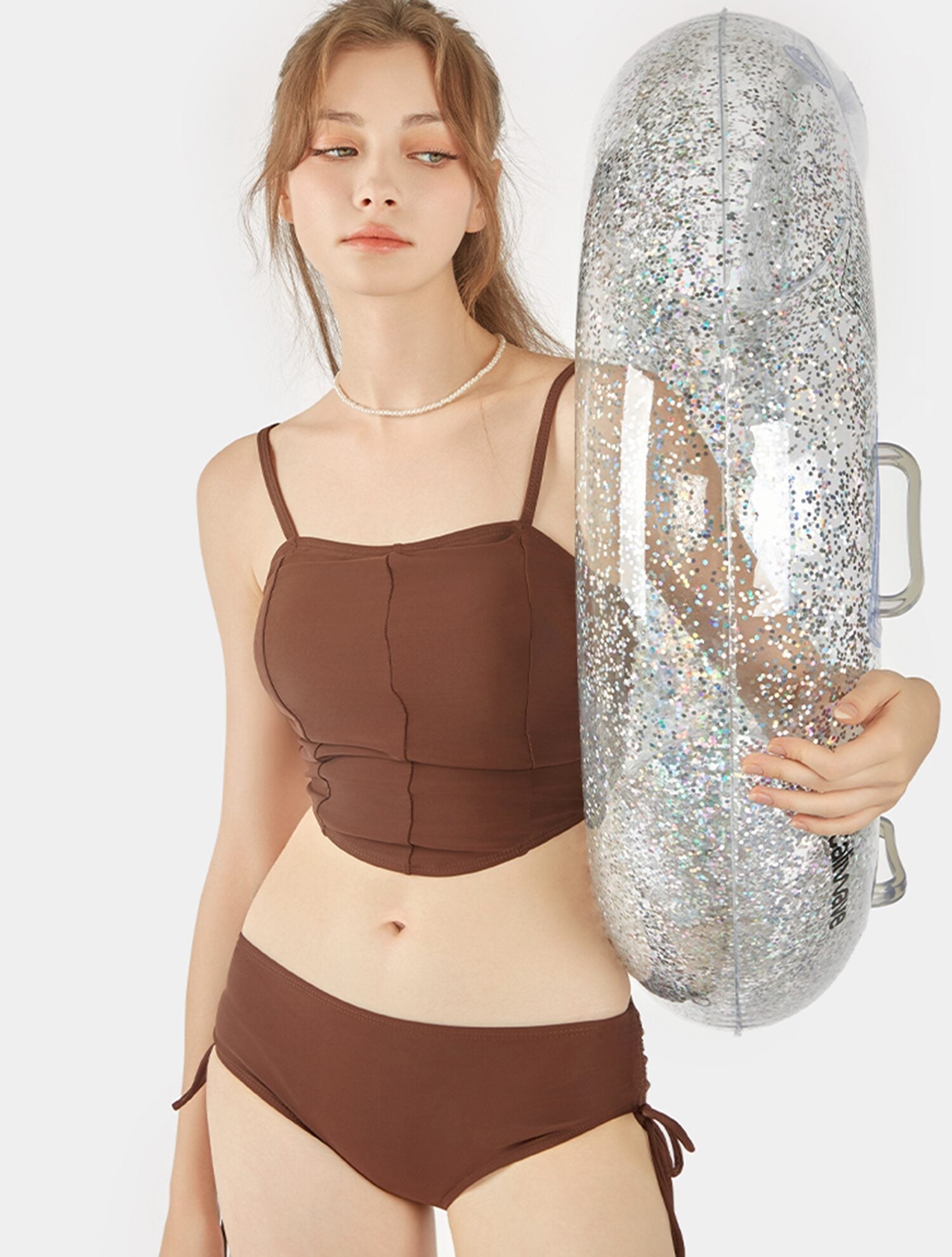 Conjunto de bikini bustier puro y elegante