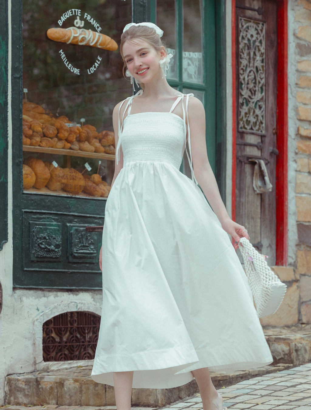 Vestido largo fruncido Sunlit Breeze blanco